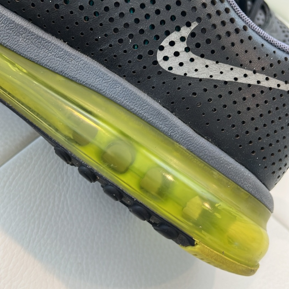 Air Max Motion Black Volt Mens Sz 11.5 EUC 631767-003 - Picture 13 of 17